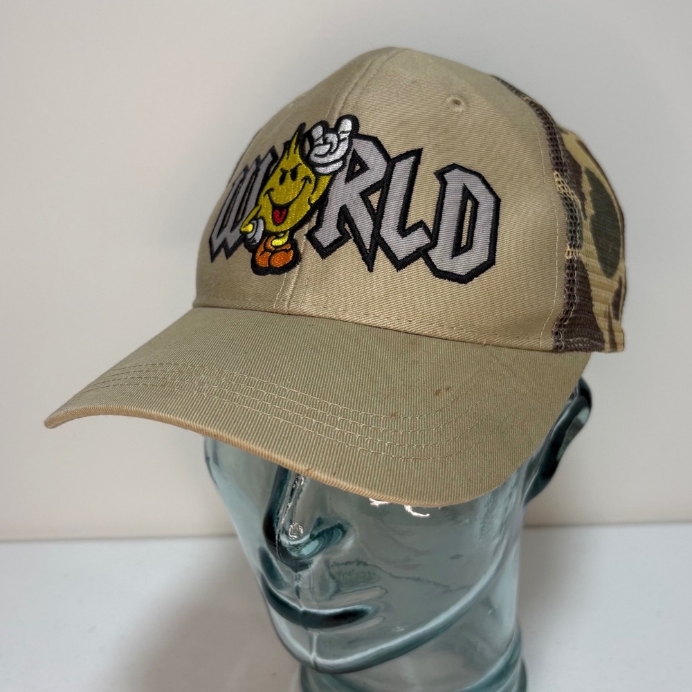 Vintage World Industries Skate Trucker Hat Camo Mesh Tan Khaki Flame Boy Hat